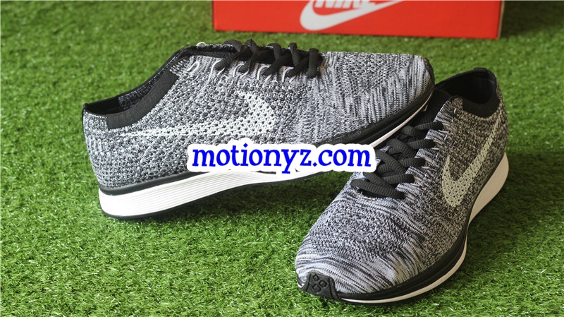 Flyknit Racer Oreo 2.0 Grey